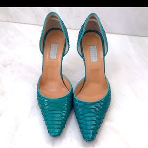 Edmundo Castillo Python Pumps
